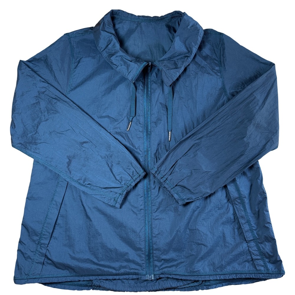 Lululemon Translu Anorak
Submarine Crinkle Windbreaker Full Zip Women's L